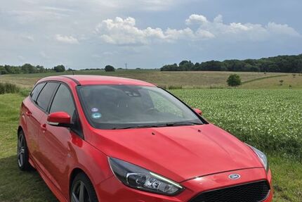 Ford Focus 95.000 km 11.800 &euro; Burscheid 51399