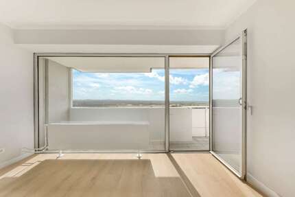 Wohnung Cologne Neubrück - 3 Zimmer, 82 m&sup2;, 1.541&euro; | Angebot:27644138