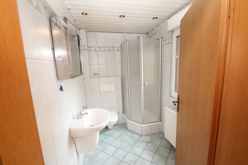 Stilvoll wohnen auf zwei Etagen – Maisonette-Wohnung mit 6 Zimmern, 2 Balkonen und Wintergarten in Hürth-Gleuel!