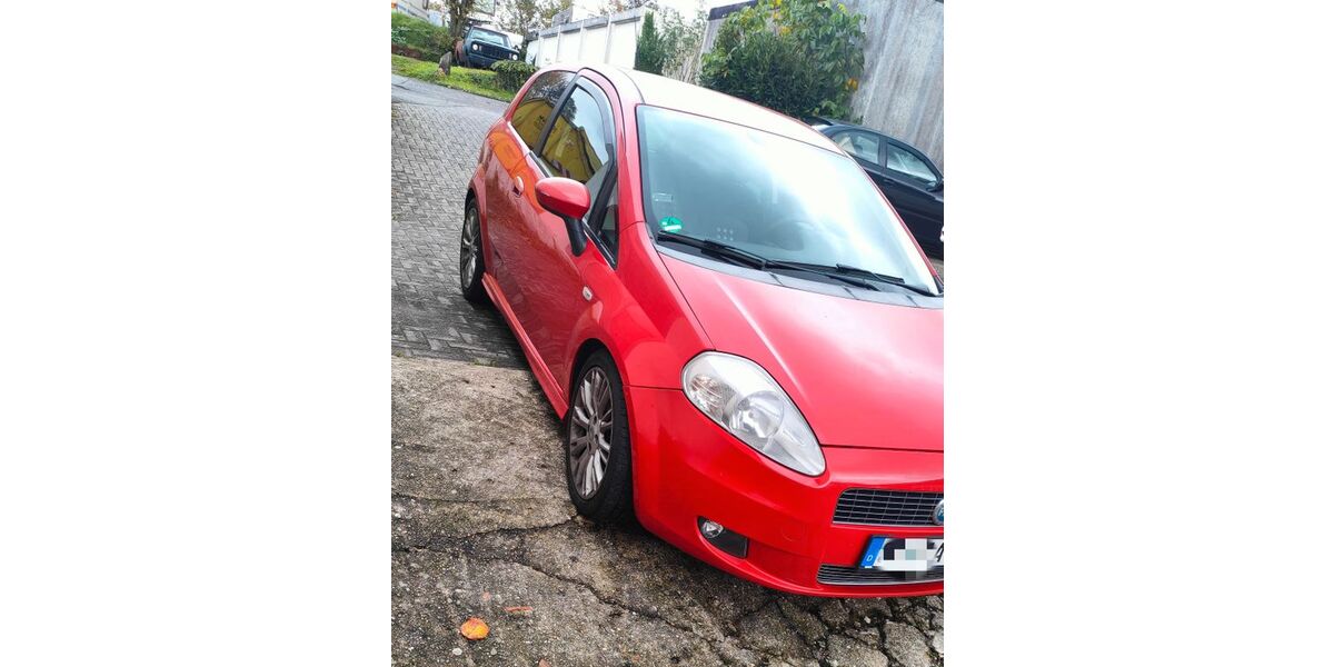 Fiat Punto 215.000 km 2.680 &euro; Sankt Augustin 53757
