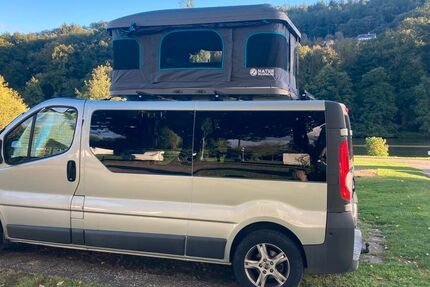 Opel Vivaro 168.000 km 9.500 &euro; Bergisch Gladbach 51469