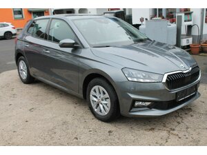 Skoda Fabia TSi 115 Alu PDC LED Kamera SOFORT 9 km 20.595 € Bonn 53225