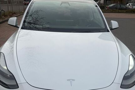Tesla Model Y 38.000 km 33.900 &euro; Bergisch Gladbach 51427