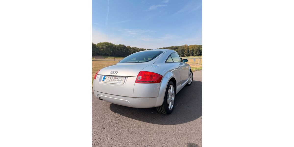 Audi TT 193.000 km 9.200 &euro; Köln 50858