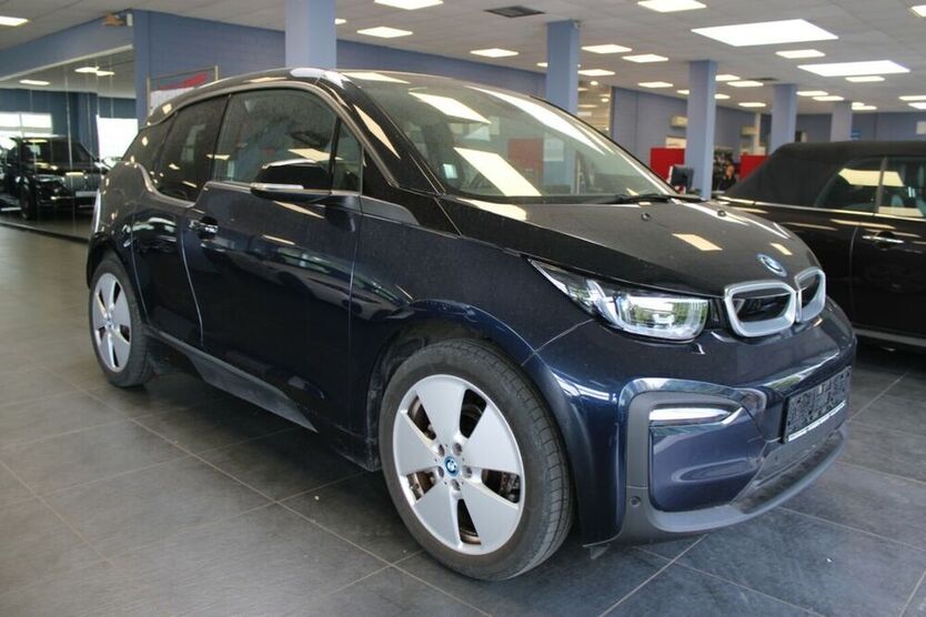 i3