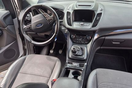 Ford Kuga 128.000 km 15.000 &euro; Köln 51061