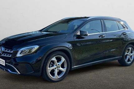 Mercedes-Benz GLA 180 40.352 km 22.840 &euro; Langenfeld 40764