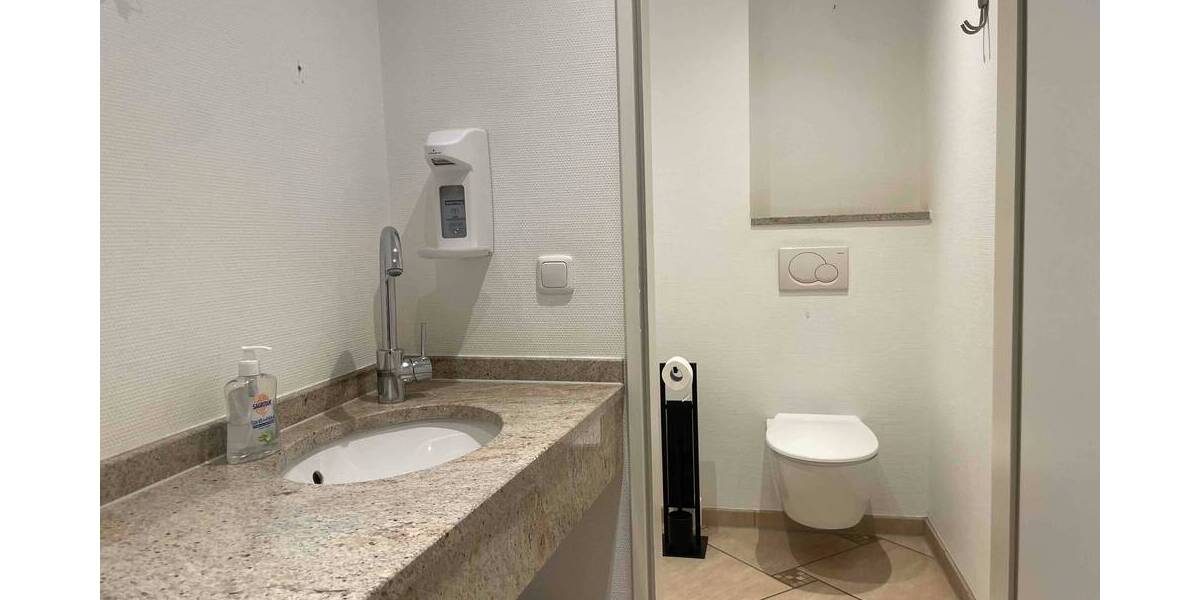 Moderne Praxis- oder Bürofläche: 414 m² in Top-Lage & TG-Stellplätzen 1 zimmer