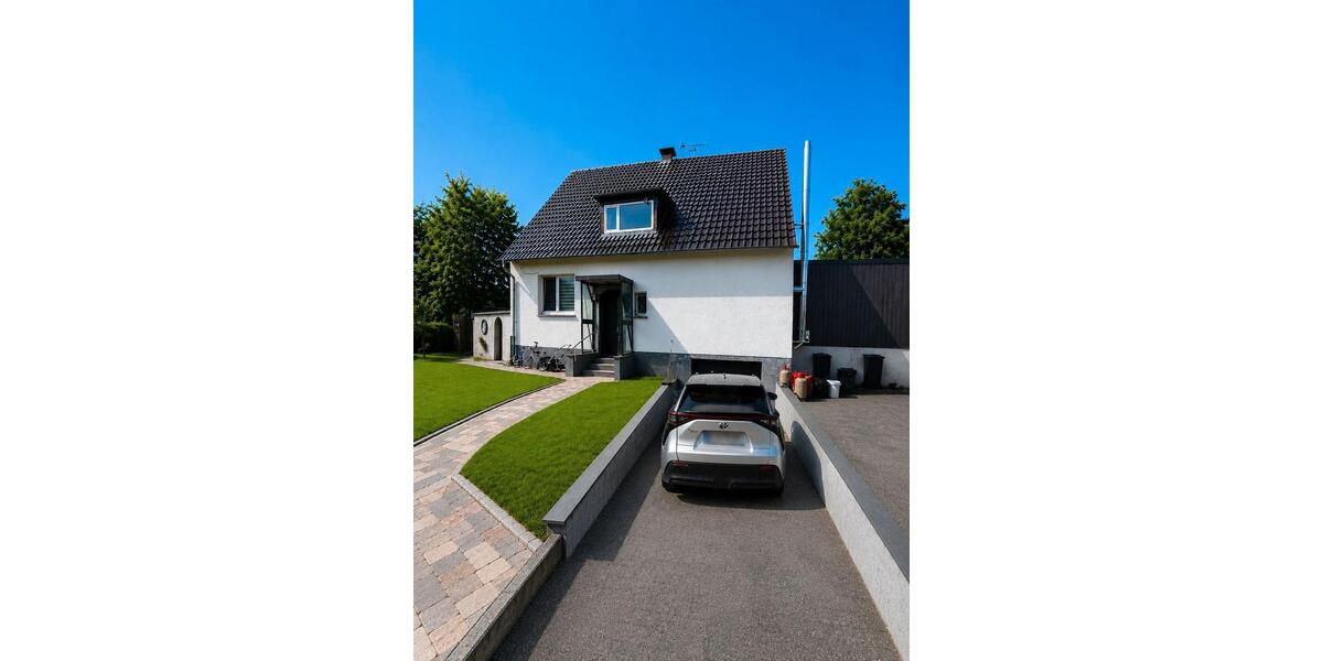 Mehrfamilienhaus, Wohnhaus Rösrath - 10 Zimmer, 245 m&sup2;, 2.000.000&euro; | Angebot:26611875