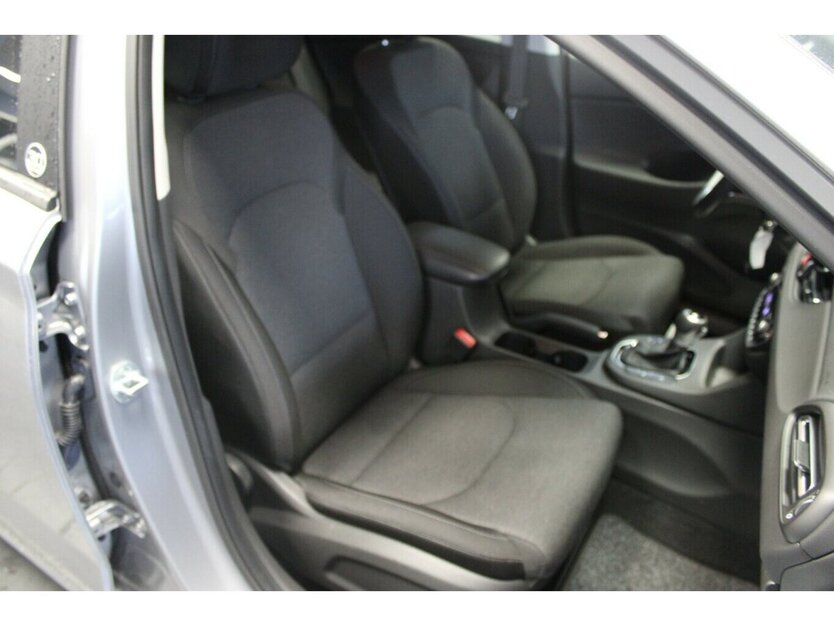 Hyundai i30 1.5 T-GDI 48V-Hybrid DCT 59.321 km 17.980 € Euskirchen 53881