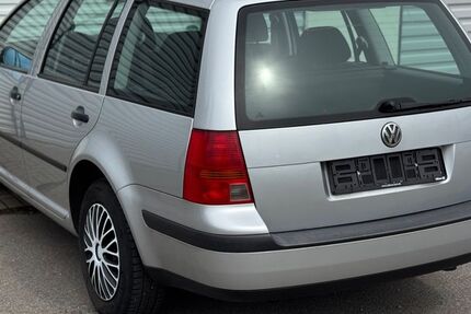 VW Golf 143.305 km 4.490 &euro; Solingen 42719