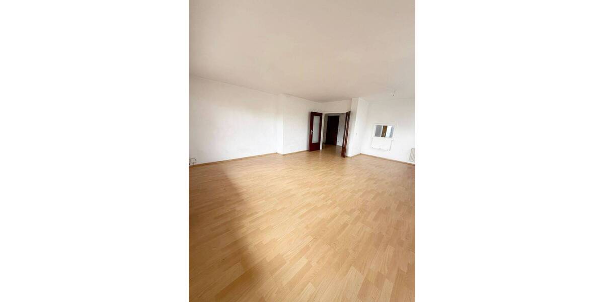 Charmantes Dreifamilienhaus in bester Lage von Baumberg. 9 zimmer