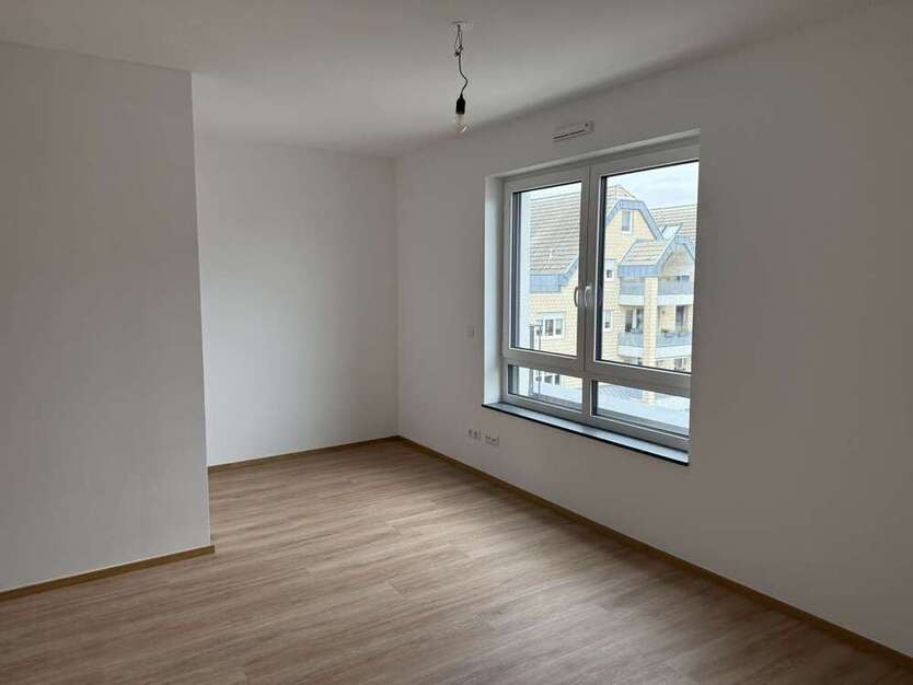 Wohnung zum Mieten in Niederkassel 1.620,50 € 115.75 m²