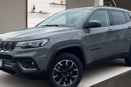 Jeep Compass 80.000 km 23.988 € Köln 51067