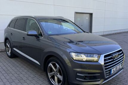 Audi Q7 184.000 km 27.899 &euro; Bonn 53127