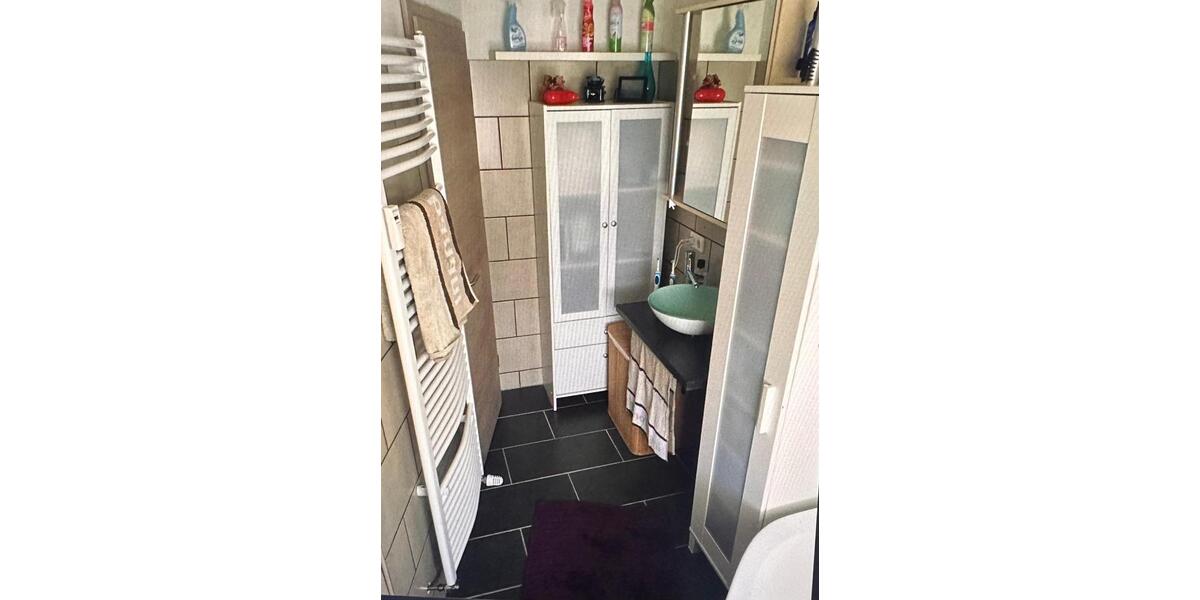 Dachgeschoßwohnung Bergisch Gladbach Gronau - 3 Zimmer, 70 m&sup2;, 1.100&euro; | Angebot:25274240