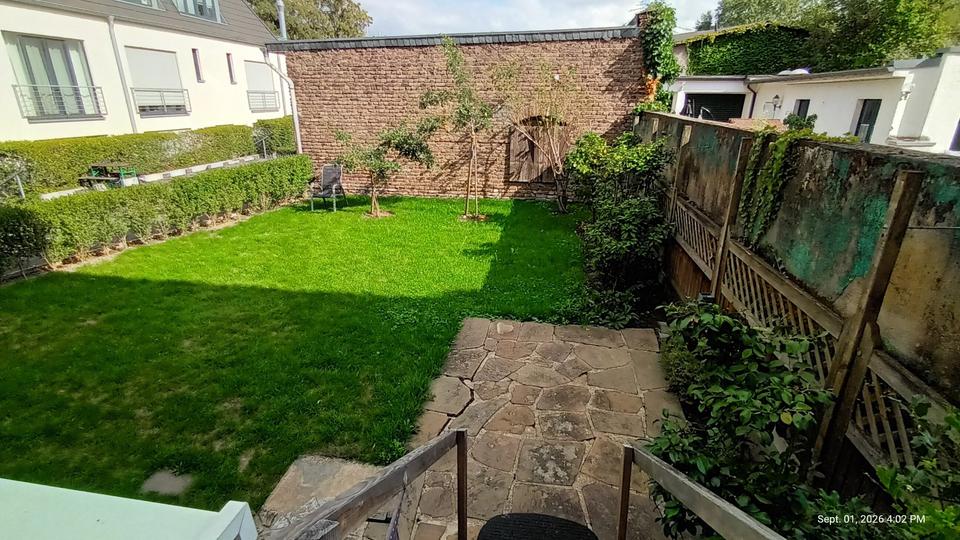 Hochparterre Köln Rodenkirchen - 3 Zimmer, 70 m&sup2;, 2.200&euro; | Angebot:27625499