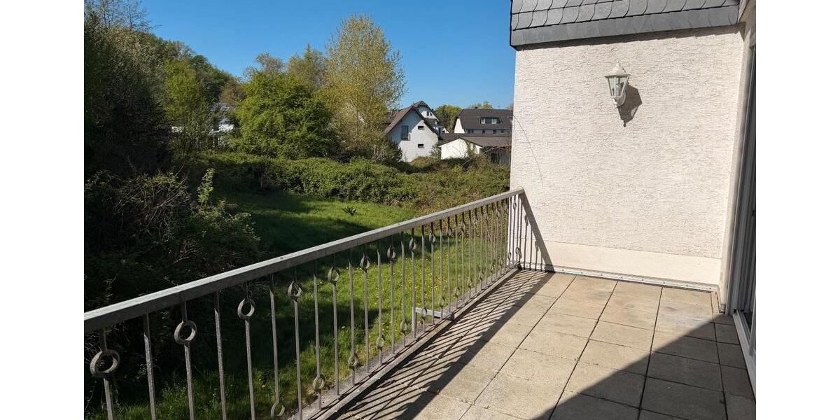 Doppelhaushälfte Bergisch Gladbach Paffrath - 5 Zimmer, 195 m&sup2;, 2.300&euro; | Angebot:26322264