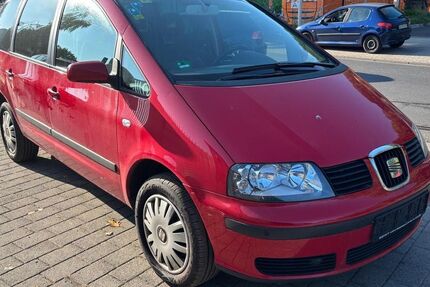 Seat Alhambra 222.850 km 3.700 € Bonn 53227