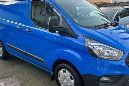 Ford Transit Custom 114.000 km 8.650 &euro; Köln 51069