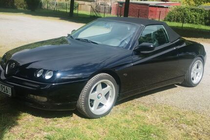 Alfa Romeo Spider 138.900 km 4.700 &euro; Köln 50969