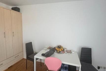 Wohnung Köln Rodenkirchen - 1 Zimmer, 30 m&sup2;, 750&euro; | Angebot:25420328
