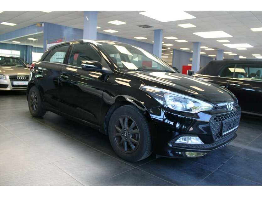 Hyundai i20 1.2 5-Türig - Klima - SHZ - 83.709 km 9.980 € Euskirchen 53881