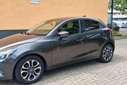 Mazda 2 73.000 km 10.500 &euro; Köln 51069