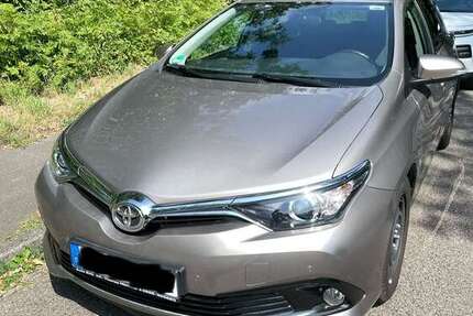 Toyota Auris 80.000 km 11.500 € hennef 53773