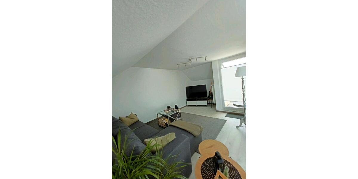 Dachgeschoßwohnung Kürten - 2 Zimmer, 76 m&sup2;, 885&euro; | Angebot:26326077