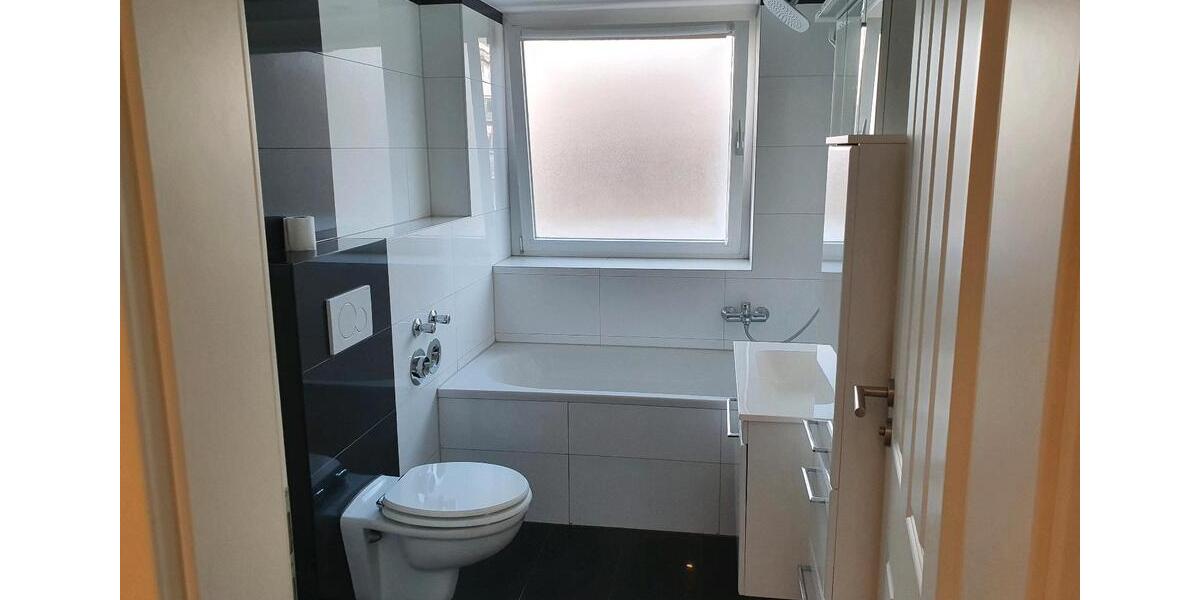 Etagenwohnung Köln Nippes - 3 Zimmer, 78 m&sup2;, 1.490&euro; | Angebot:25394258