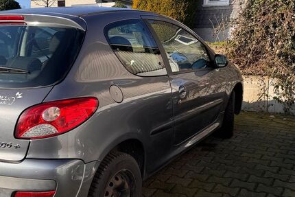Peugeot 206 115.000 km 1.600 &euro; Wermelskirchen 42929