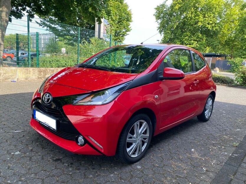 Aygo (X)
