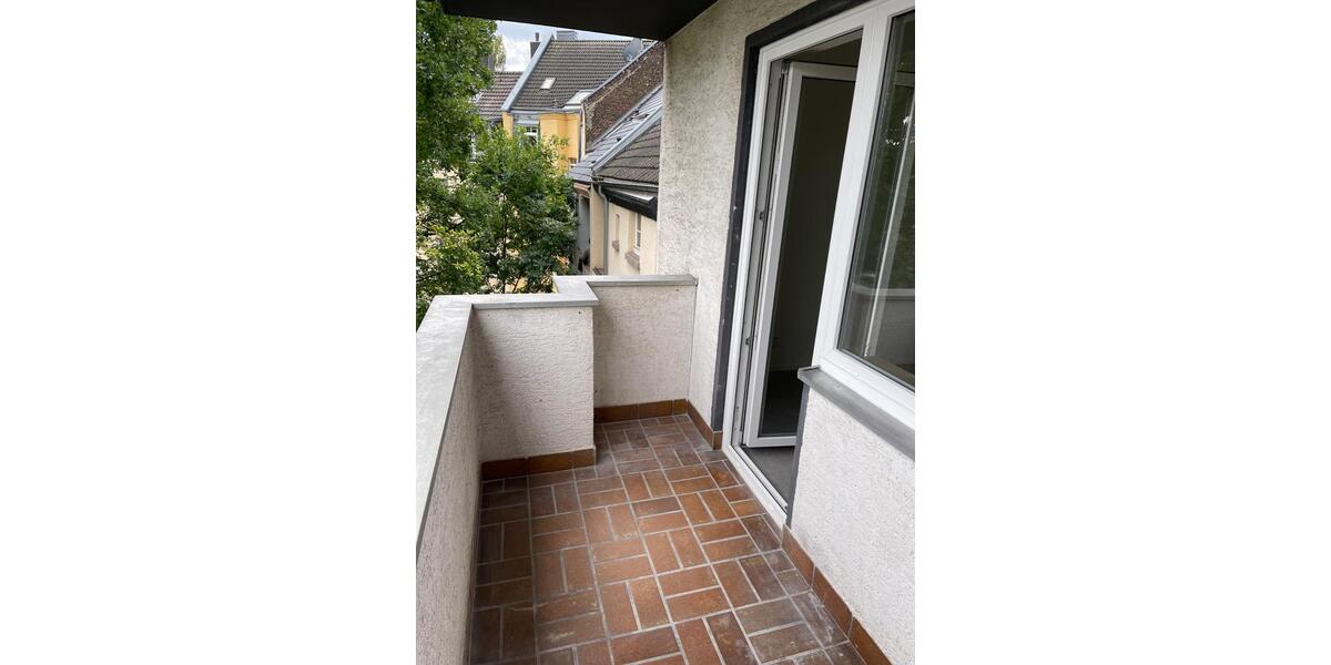 EXKLUSIVE, KERNSANIERTE SINGLE WOHNUNG IN ZENTRALER LAGE ! 1 zimmer