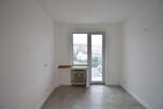 RENOVIERT! Apartment mit Balkon & Wintergarten zu vermieten zimmer