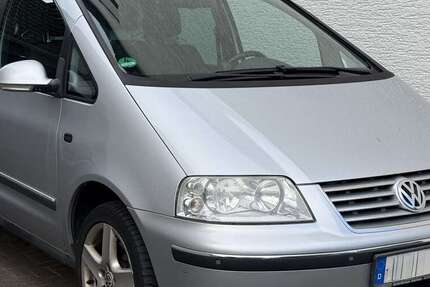 VW Sharan 209.000 km 4.500 € Hennef (Sieg) 53773