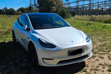 Tesla Model Y 95.000 km 38.500 &euro; Köln 50674