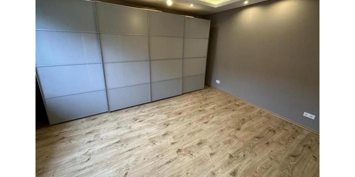 Etagenwohnung Köln Nippes - 3 Zimmer, 80 m&sup2;, 2.000&euro; | Angebot:26315001