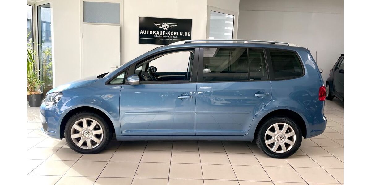VW Touran 156.385 km 11.590 &euro; Köln 51067
