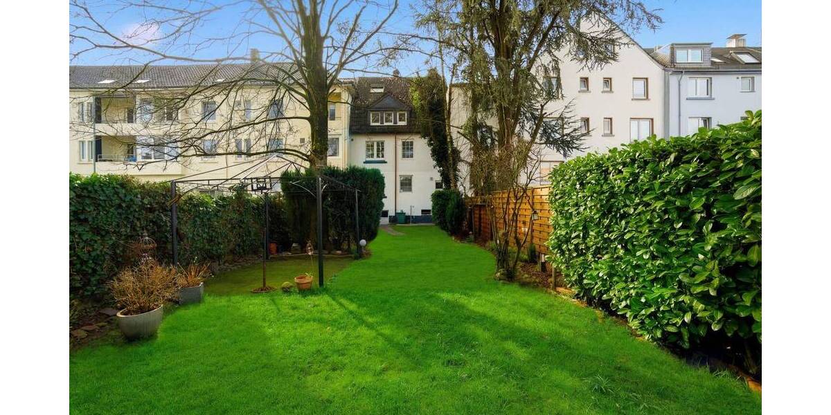 Mehrfamilienhaus, Wohnhaus Solingen Solingen-Mitte - 6 Zimmer, 156 m&sup2;, 449.000&euro; | Angebot:26176330