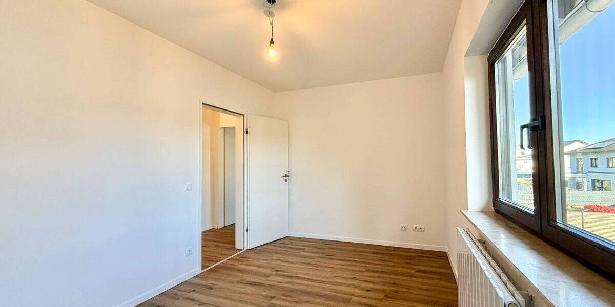 Etagenwohnung Niederkassel Rheidt - 3 Zimmer, 91 m&sup2;, 349.000&euro; | Angebot:26188411