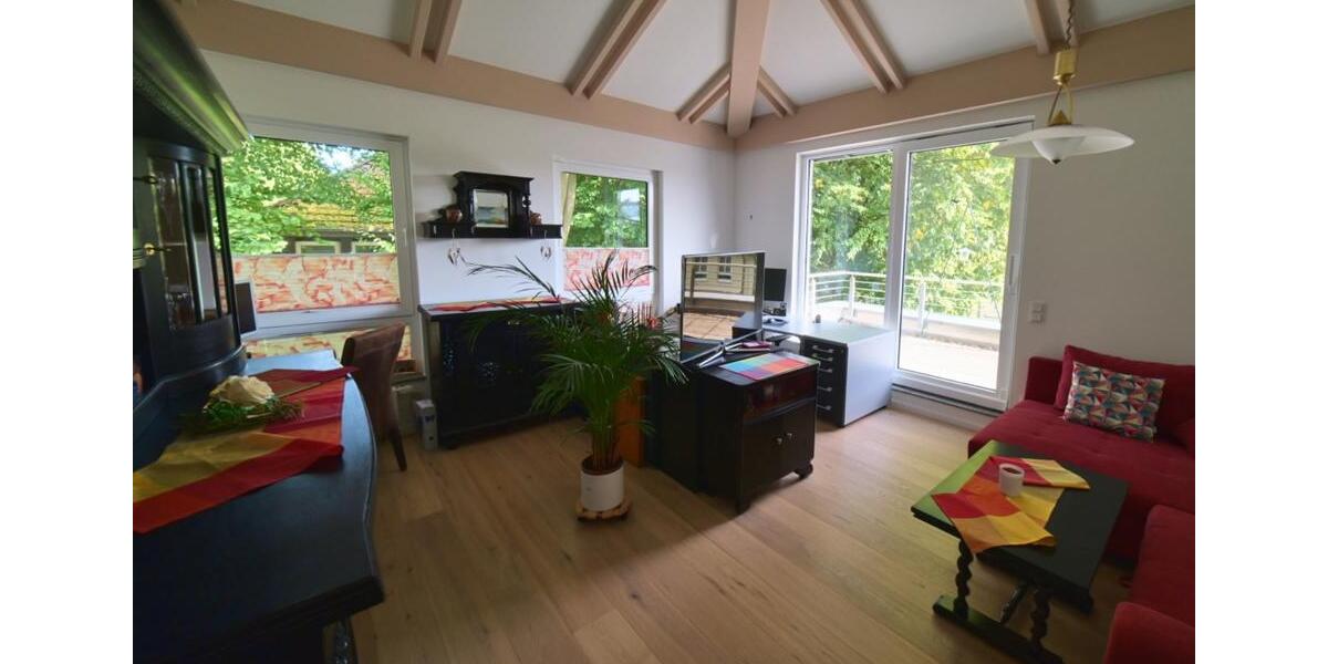 Außergewöhnliche Penthouse-Wohnung mit 2 Dachterrassen in Ohligs 3.5 zimmer