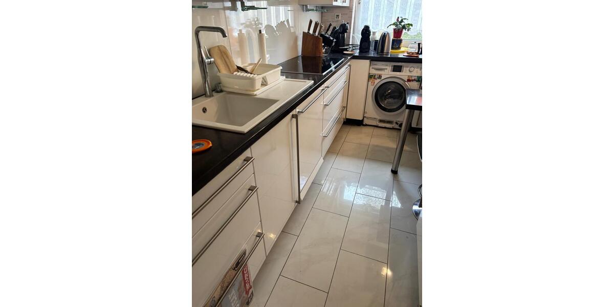 Etagenwohnung Köln Lindenthal - 3 Zimmer, 78 m&sup2;, 1.500&euro; | Angebot:26250307