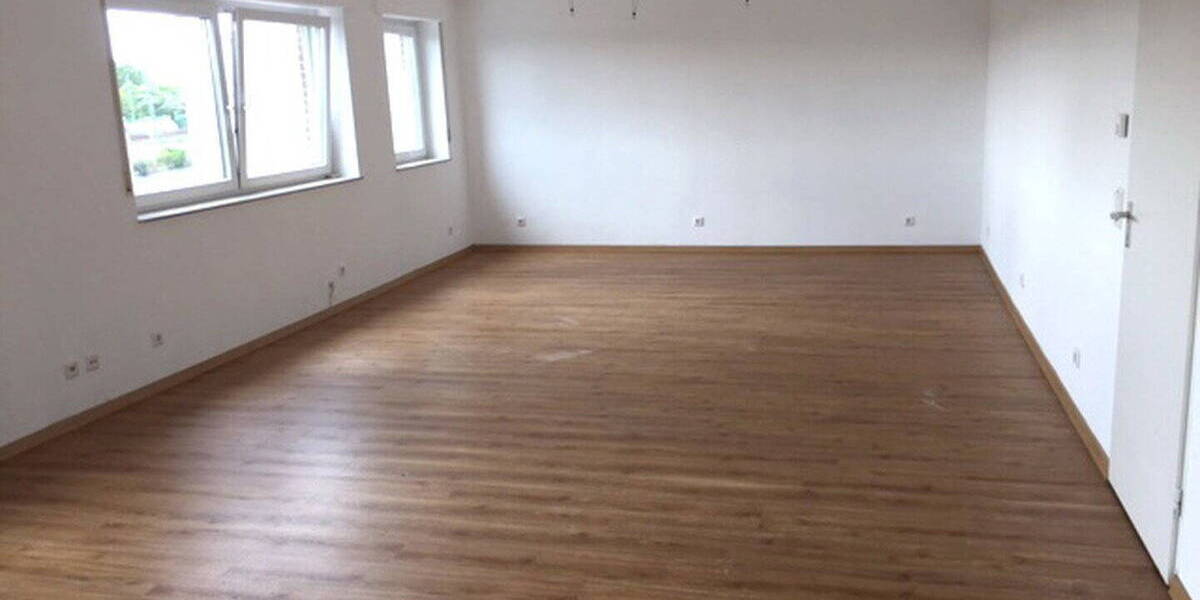 Etagenwohnung Siegburg Dreesch - 3 Zimmer, 105 m&sup2;, 1.195&euro; | Angebot:26801706