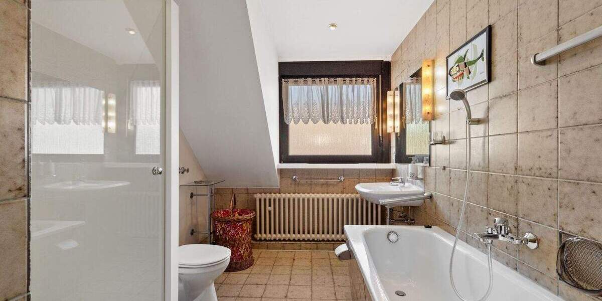 Reihenmittelhaus Köln Zündorf - 5 Zimmer, 160 m&sup2;, 629.000&euro; | Angebot:23948804