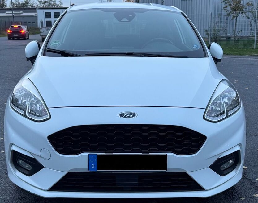 Ford Fiesta 103.024 km 10.200 € Köln 51107