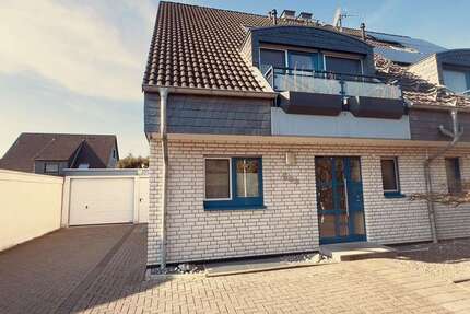 Haus zum Kaufen in Langenfeld (Rheinland) 689.000 € 249 m² 8 zimmer