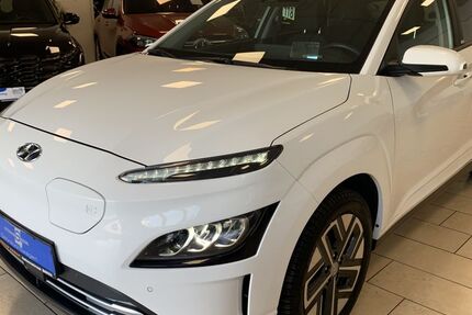Hyundai KONA 27.384 km 19.340 &euro; Bonn 53227