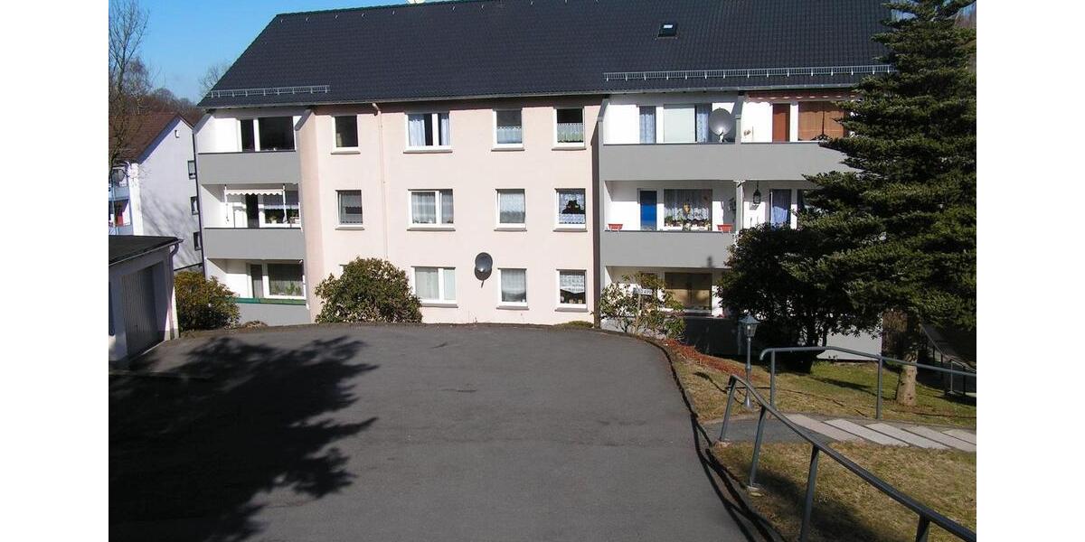 Etagenwohnung Wermelskirchen - 3 Zimmer, 79 m&sup2;, 540&euro; | Angebot:27595083