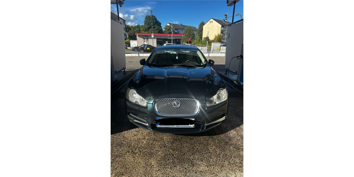 Jaguar XF 250.000 km 3.400 € Bonn 53123